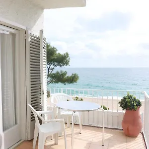 https://apartamentos-aromar.topcostabravahotels.com